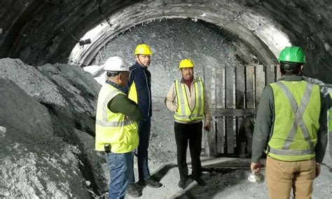 uttarakhand tunnel collapse update